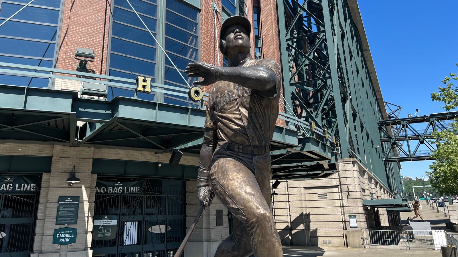 Pirates vs. Mariners, 4:10 p.m. Eastern taken in Seattle (Live coverage). Photo by DEJAN KOVACEVIC / DKPS